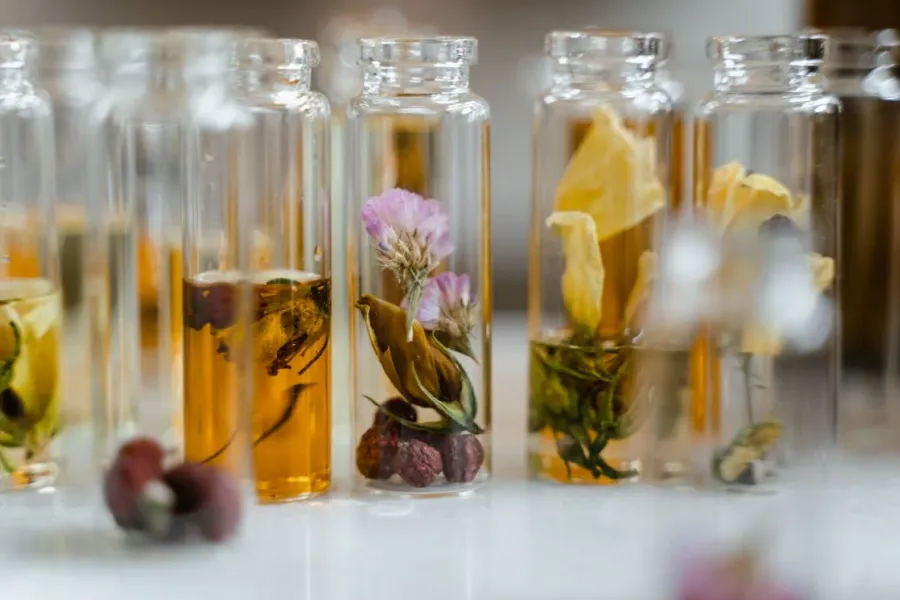 Beginners Guide to Aromatic Oil Blending